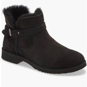 NWT - UGG Elisa Boots - Genuine Shearling Bootie (Womens) Size 7